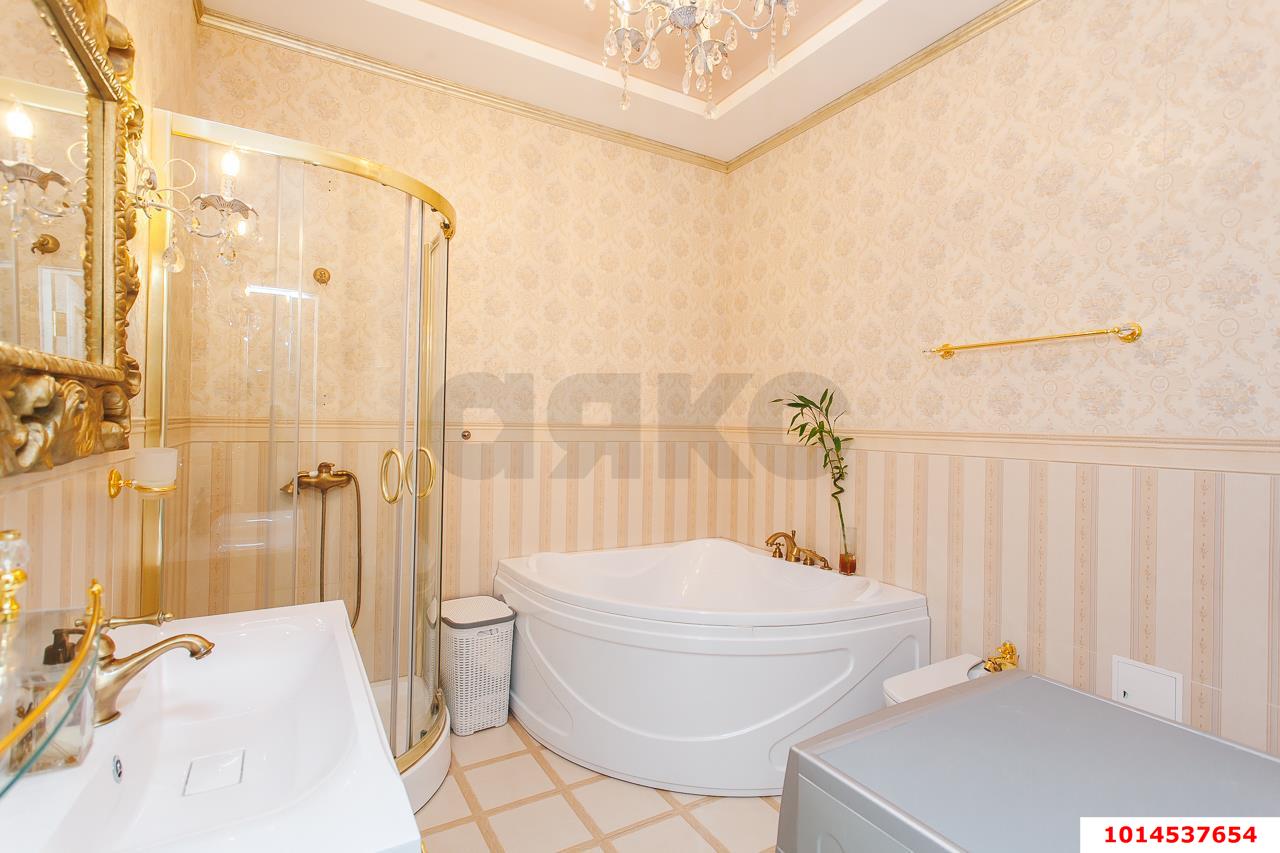 Фото №6: 3-комнатная квартира 130&nbsp;м², 8/16&nbsp;эт. - Краснодар, Западный внутригородской округ, мкр. Центральный, ул. Кубанская набережная, 23/1
