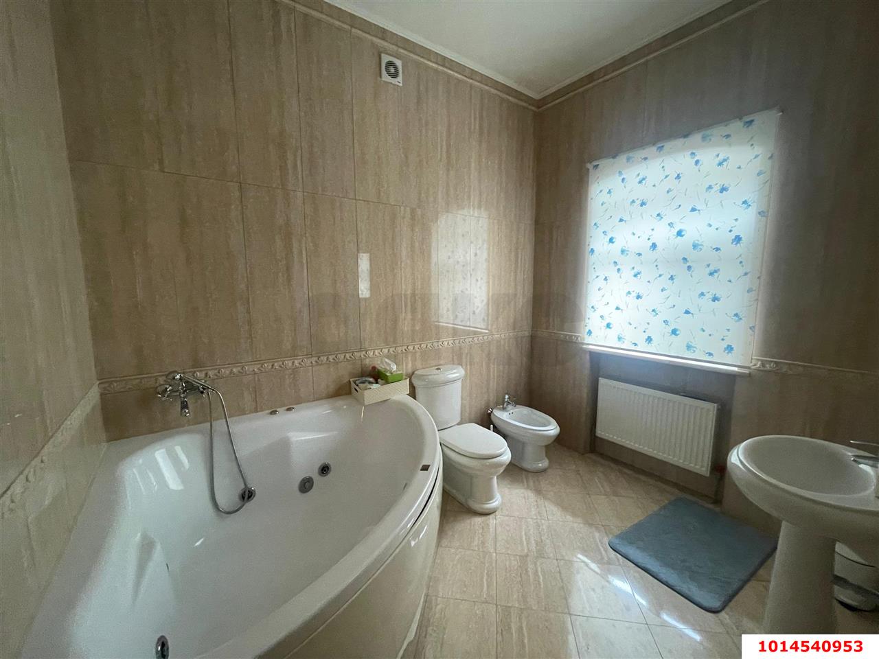 Фото №13: Дом 402&nbsp;м² + 10.3&nbsp;сот., 3&nbsp;эт. - Краснодар, Прикубанский внутригородской округ, мкр. Немецкая Деревня, ул. Гамбургская, 19