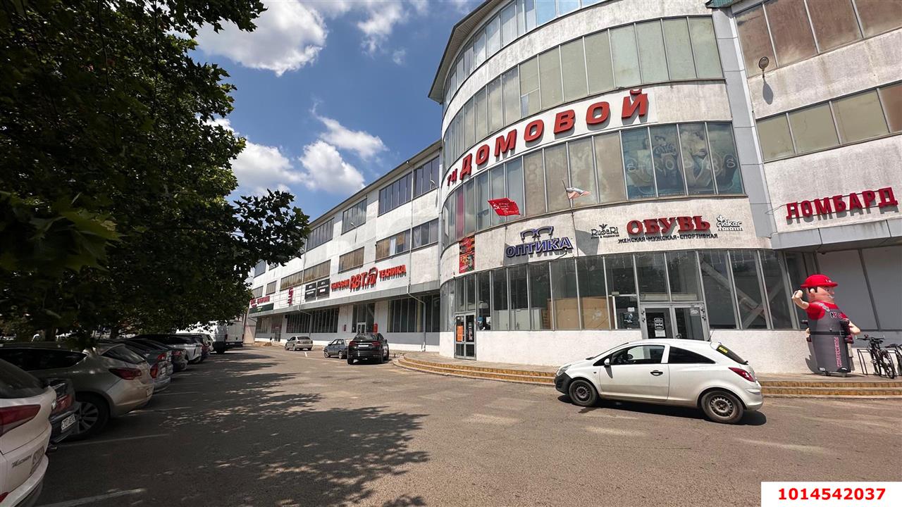 Фото №3: Торговое помещение 1000&nbsp;м², 3/3&nbsp;эт. - Абинск, ул. Советов, 43Б