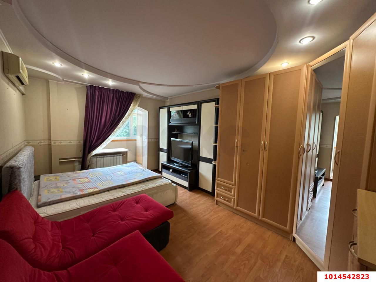 Фото №5: 3-комнатная квартира 90&nbsp;м², 2/10&nbsp;эт. - Краснодар, Западный внутригородской округ, мкр. Юбилейный, ул. Рождественская набережная, 17