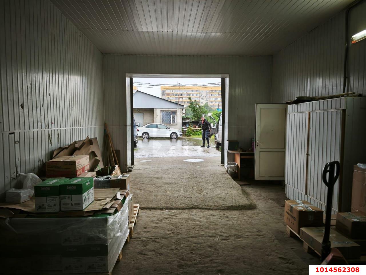 Фото №2: Коммерция 493&nbsp;м², 1&nbsp;эт. - Краснодар, мкр. Прикубанский внутригородской округ, ул. имени Дзержинского, 98