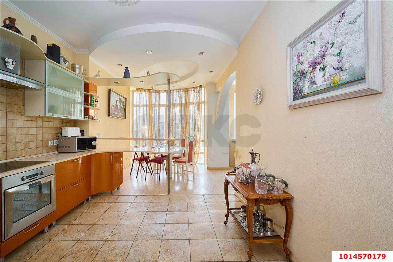 Фото №4: 3-комнатная квартира 170&nbsp;м², 9/11&nbsp;эт. - Краснодар, Западный внутригородской округ, Горгаз, мкр. Центральный, ул. Красина, 9/1