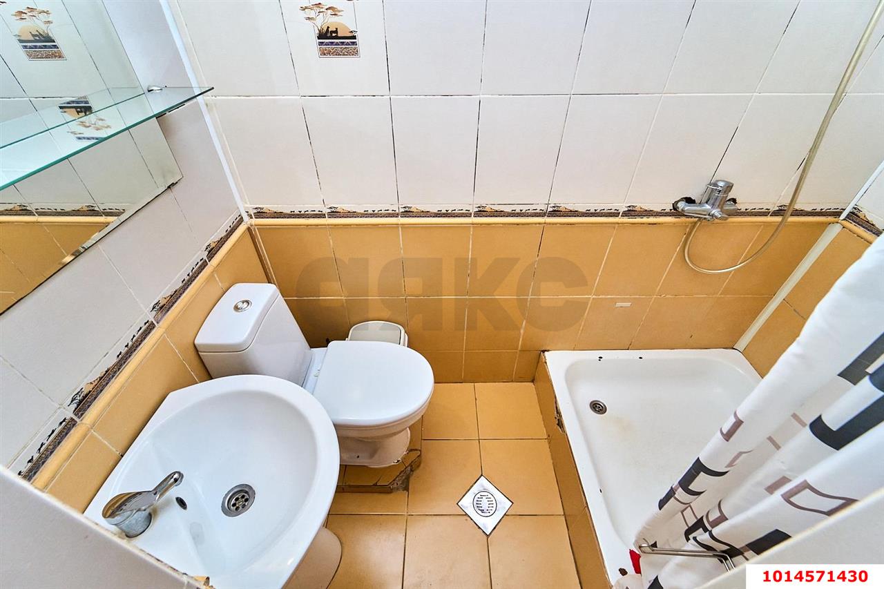 Фото №15: Часть дома 146&nbsp;м² + 3&nbsp;сот., 1&nbsp;эт. - Краснодар, Прикубанский внутригородской округ, мкр. Славянский, ул. имени Толстого, 23