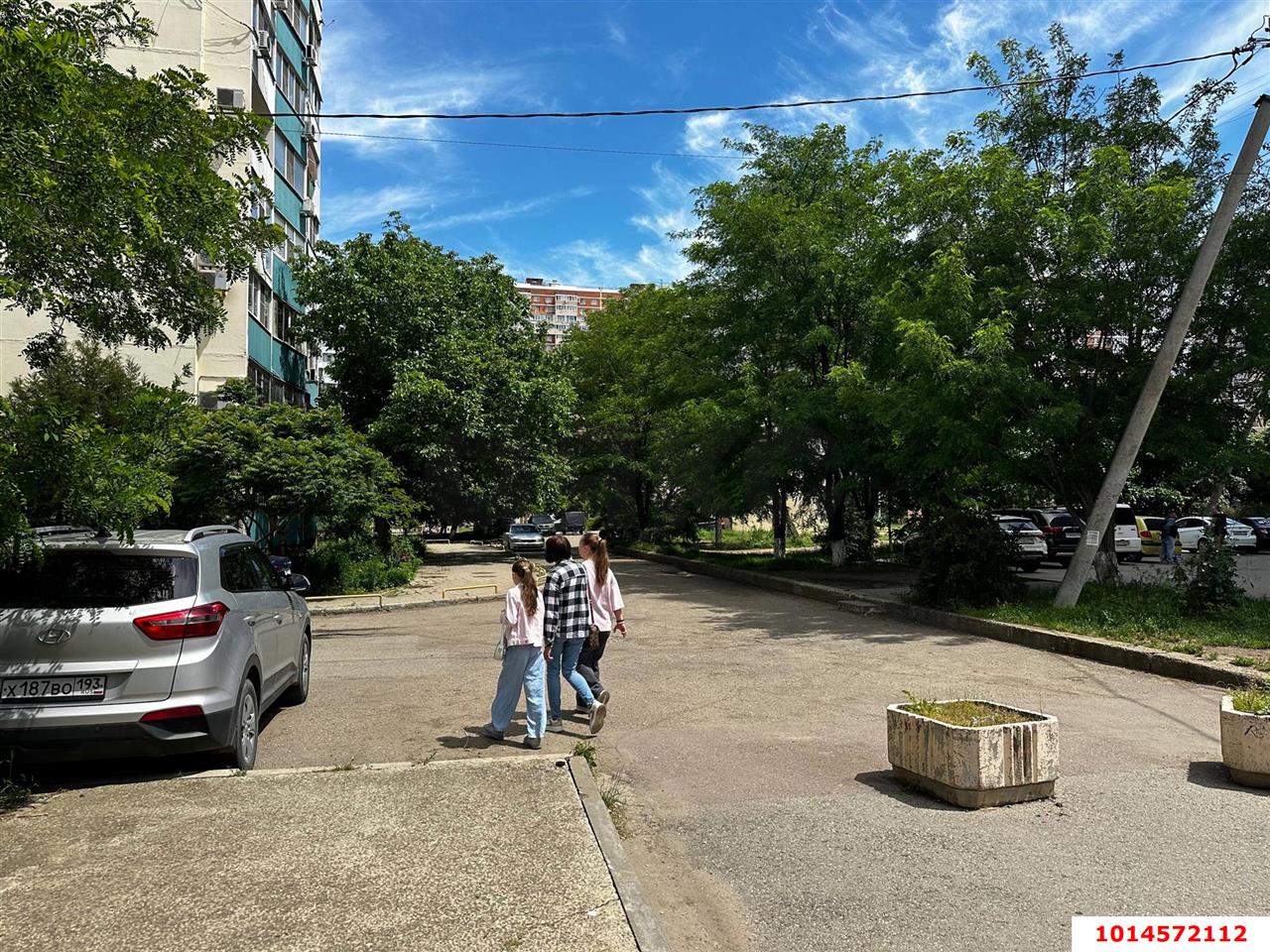 Фото №6: Торговое помещение 79&nbsp;м², 1/17&nbsp;эт. - Краснодар, Карасунский внутригородской округ, мкр. Почтовый, пр-кт имени писателя Знаменского, 12
