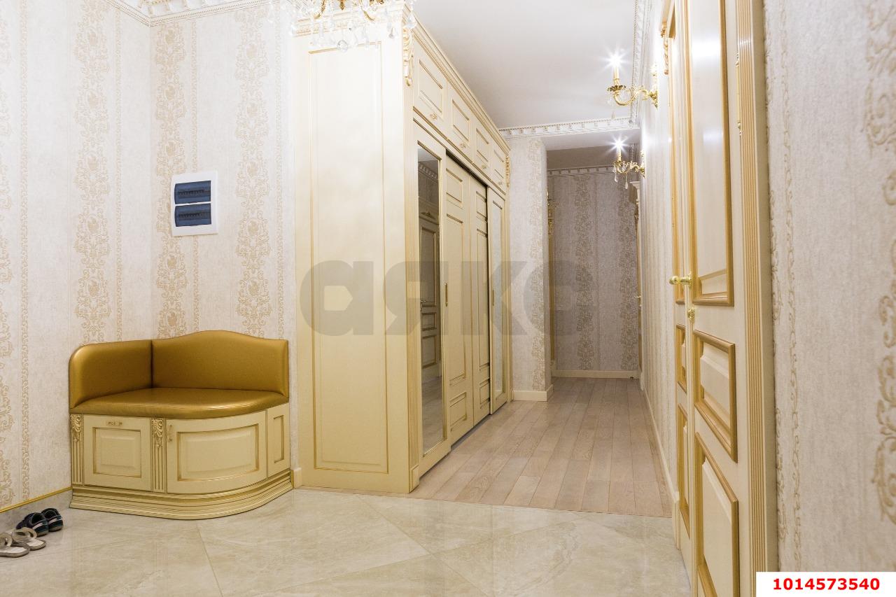 Фото №10: 3-комнатная квартира 112&nbsp;м², 4/19&nbsp;эт. - Краснодар, Западный внутригородской округ, ЖК Центральный, мкр. Центральный, ул. Будённого, 129