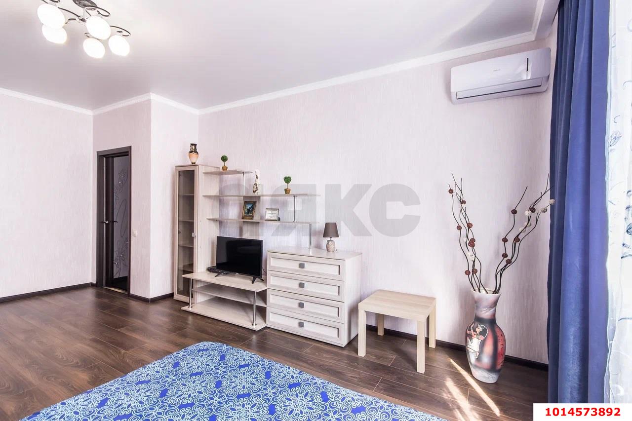Фото №6: 1-комнатная квартира 51&nbsp;м², 3/19&nbsp;эт. - Краснодар, Западный внутригородской округ, ЖК Октябрьский, мкр. Центральный, ул. Октябрьская, 181/2к3