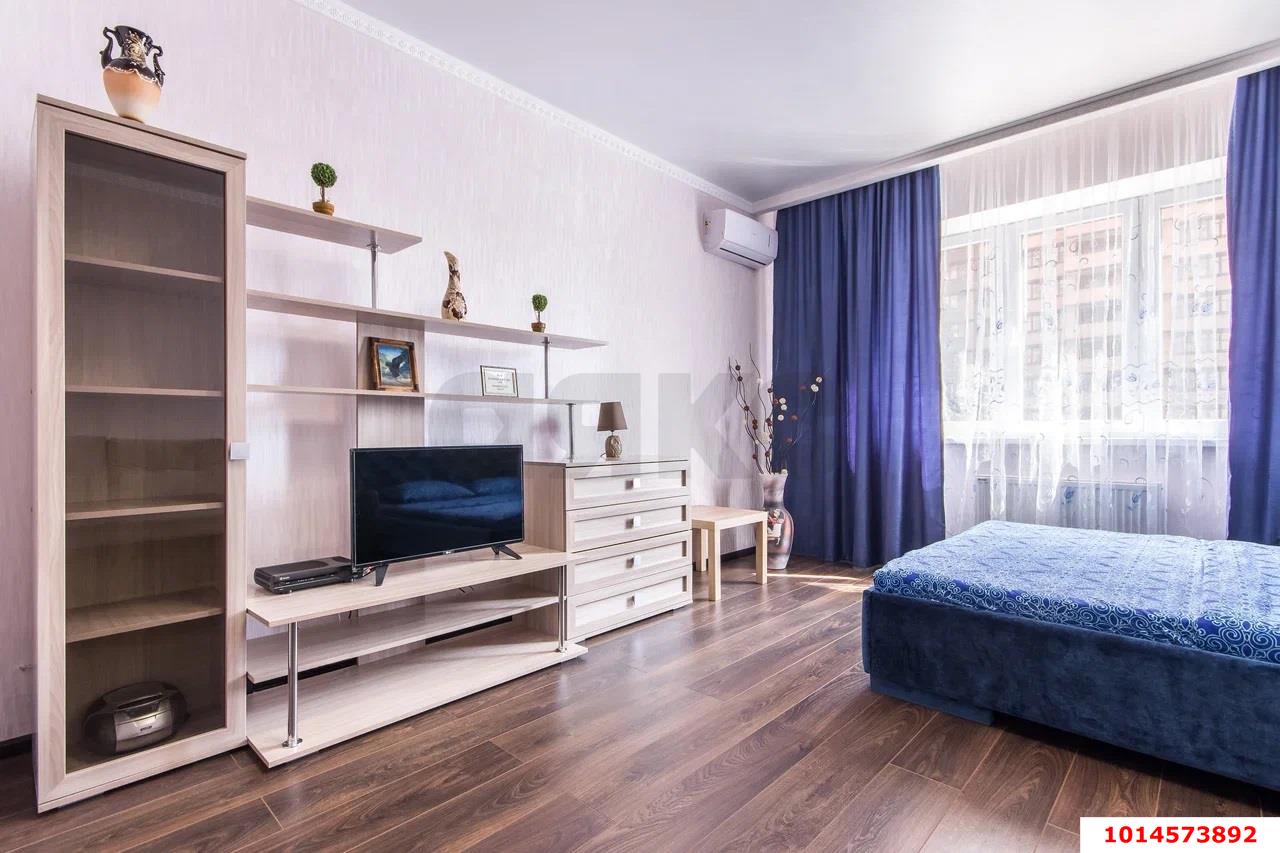 Фото №5: 1-комнатная квартира 51&nbsp;м², 3/19&nbsp;эт. - Краснодар, Западный внутригородской округ, ЖК Октябрьский, мкр. Центральный, ул. Октябрьская, 181/2к3