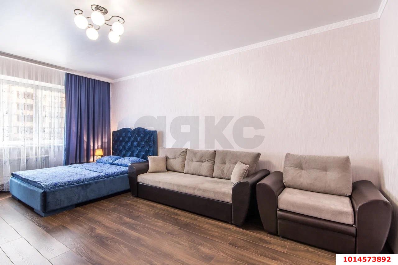 Фото №4: 1-комнатная квартира 51&nbsp;м², 3/19&nbsp;эт. - Краснодар, Западный внутригородской округ, ЖК Октябрьский, мкр. Центральный, ул. Октябрьская, 181/2к3