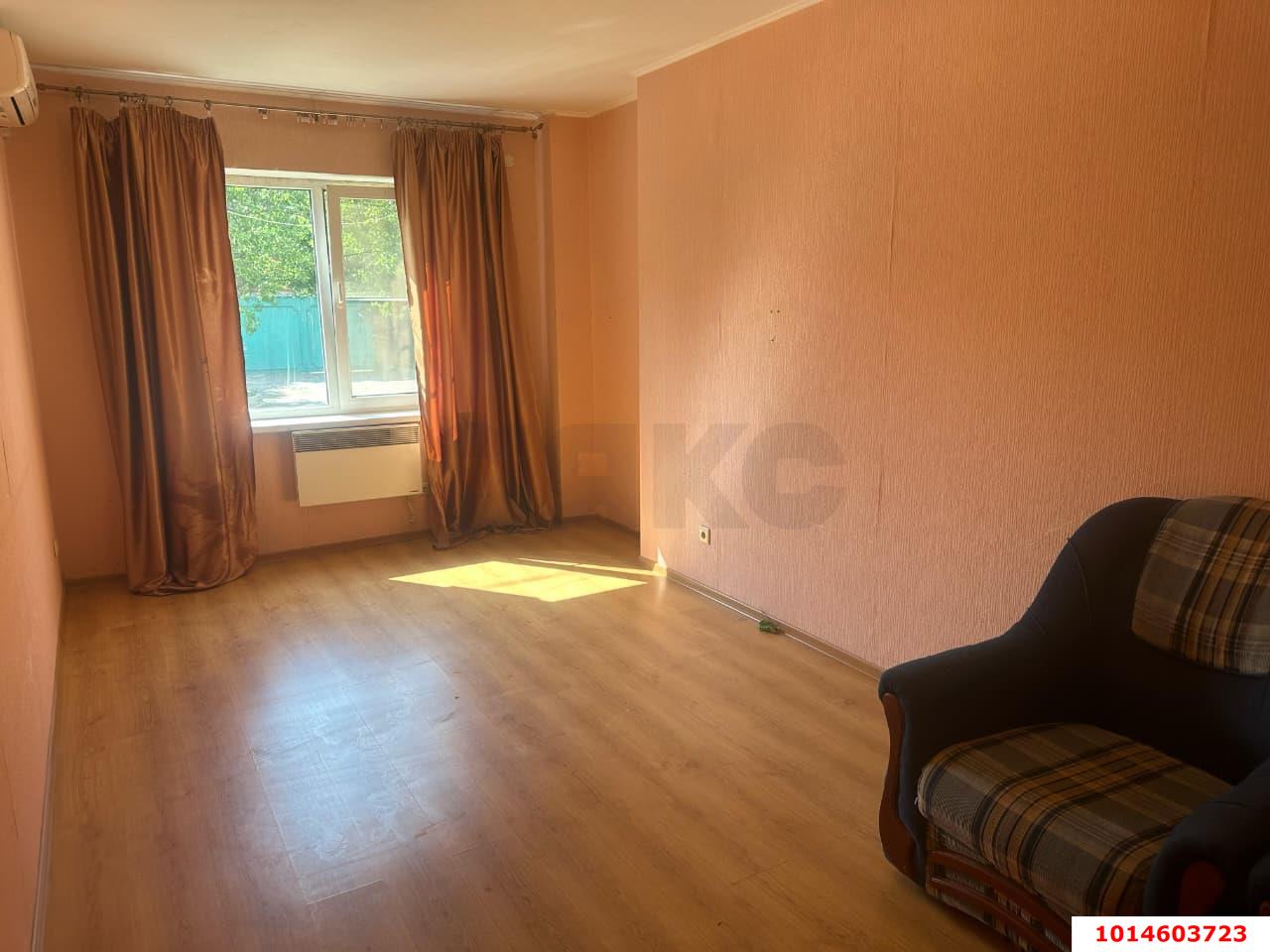 Фото №2: 1-комнатная квартира 45&nbsp;м², 1/3&nbsp;эт. - Краснодар, Прикубанский внутригородской округ, мкр. Сады Калинина, ул. Троицкая, 34