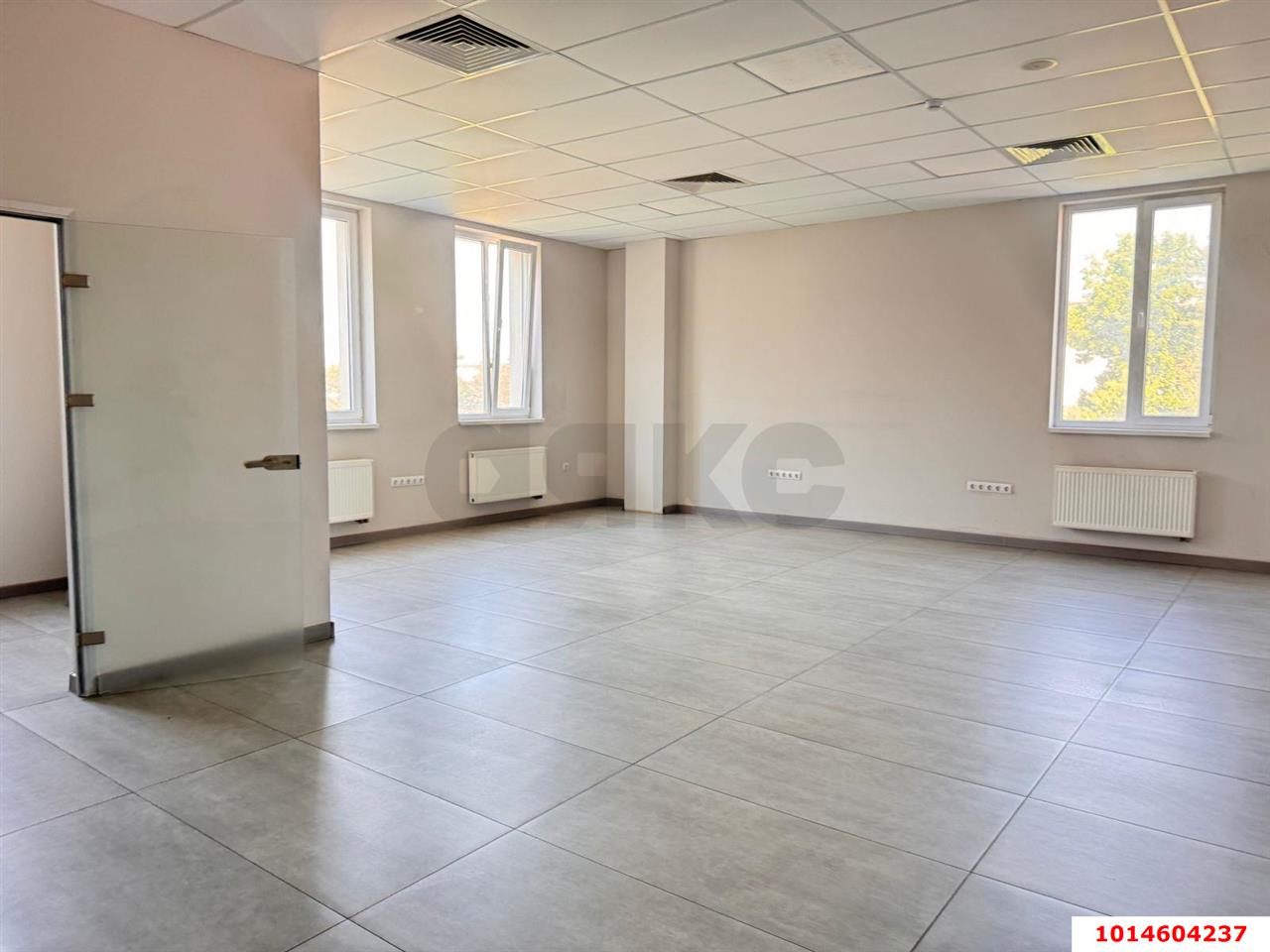 Фото №6: Офисное помещение 60&nbsp;м², 3/8&nbsp;эт. - Краснодар, Западный внутригородской округ, мкр. Центральный, ул. Мира, 1