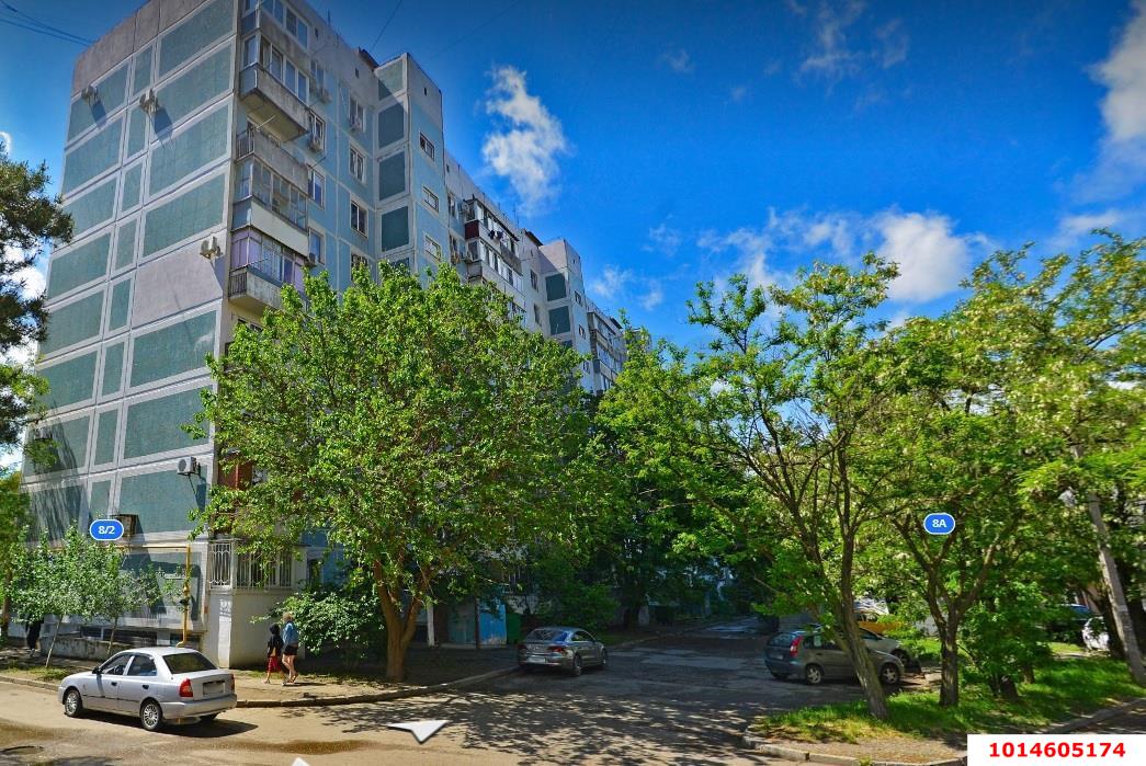 Фото №1: 3-комнатная квартира 70&nbsp;м², 1/9&nbsp;эт. - Краснодар, Западный внутригородской округ, мкр. Юбилейный, ул. 70-летия Октября, 8