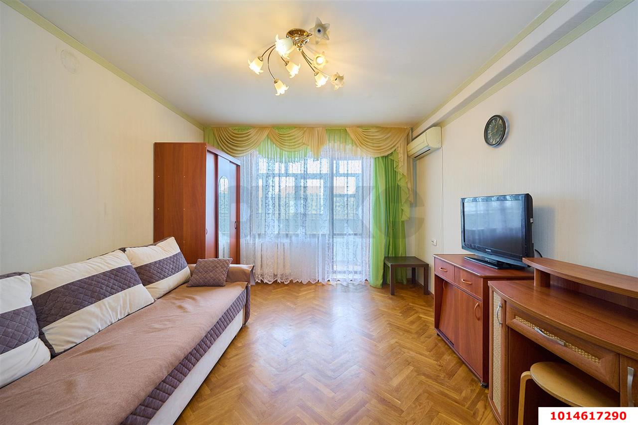 Фото №3: 2-комнатная квартира 51&nbsp;м², 9/10&nbsp;эт. - Краснодар, Западный внутригородской округ, мкр. Юбилейный, пр-кт Чекистов, 16