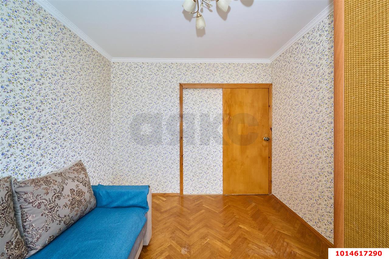 Фото №5: 2-комнатная квартира 51&nbsp;м², 9/10&nbsp;эт. - Краснодар, Западный внутригородской округ, мкр. Юбилейный, пр-кт Чекистов, 16