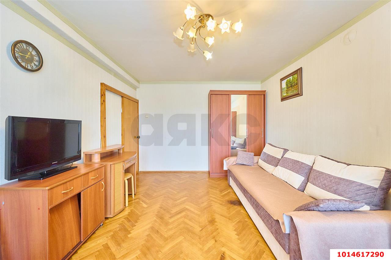 Фото №4: 2-комнатная квартира 51&nbsp;м², 9/10&nbsp;эт. - Краснодар, Западный внутригородской округ, мкр. Юбилейный, пр-кт Чекистов, 16