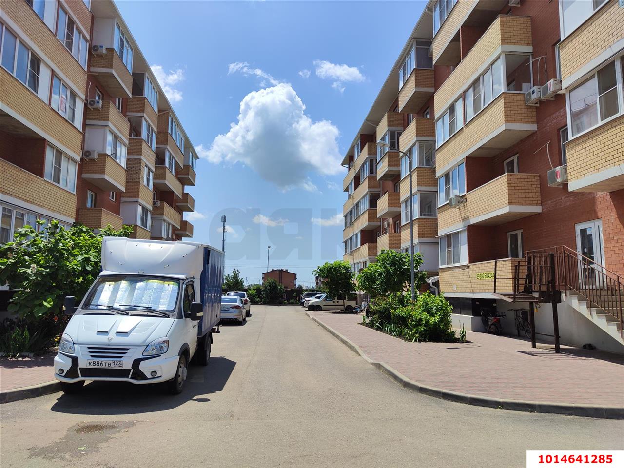 Фото №4: Торговое помещение 56&nbsp;м², 5&nbsp;эт. - Российский, мкр. Прикубанский внутригородской округ, ул. имени В.М. Комарова, 106Б