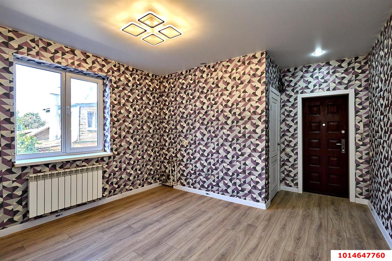 Фото №1: 2-комнатная квартира 58&nbsp;м², 2/4&nbsp;эт. - Краснодар, Центральный внутригородской округ, мкр. Центральный, ул. Леваневского, 67