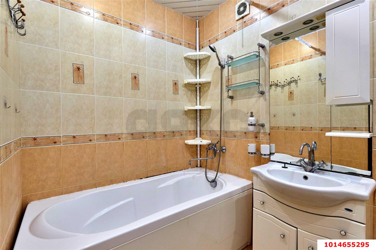 Фото №9: 2-комнатная квартира 73&nbsp;м², 2/6&nbsp;эт. - Краснодар, Западный внутригородской округ, мкр. Фестивальный, ул. Гаражная, 81/9