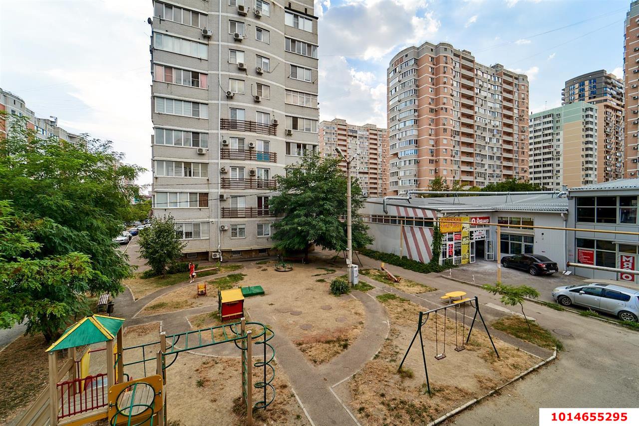 Фото №11: 2-комнатная квартира 73&nbsp;м², 2/6&nbsp;эт. - Краснодар, Западный внутригородской округ, мкр. Фестивальный, ул. Гаражная, 81/9