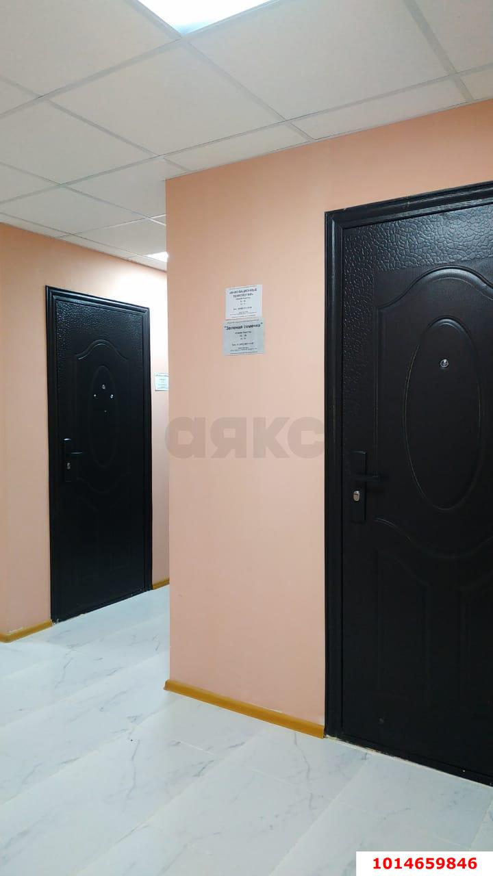 Фото №4: Торговое помещение 62&nbsp;м², 3&nbsp;эт. - Краснодар, Прикубанский внутригородской округ, мкр. Северный, ул. Пригородная, 107