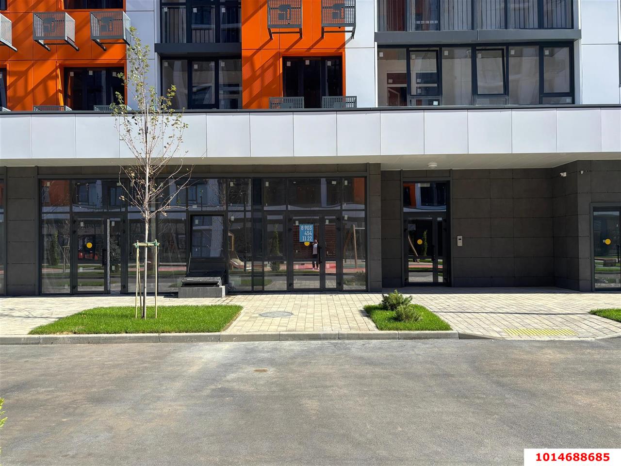 Фото №1: Торговое помещение 25&nbsp;м², 1/9&nbsp;эт. - Краснодар, Прикубанский внутригородской округ, мкр. жилой комплекс Лето, ул. Западный Обход, 50