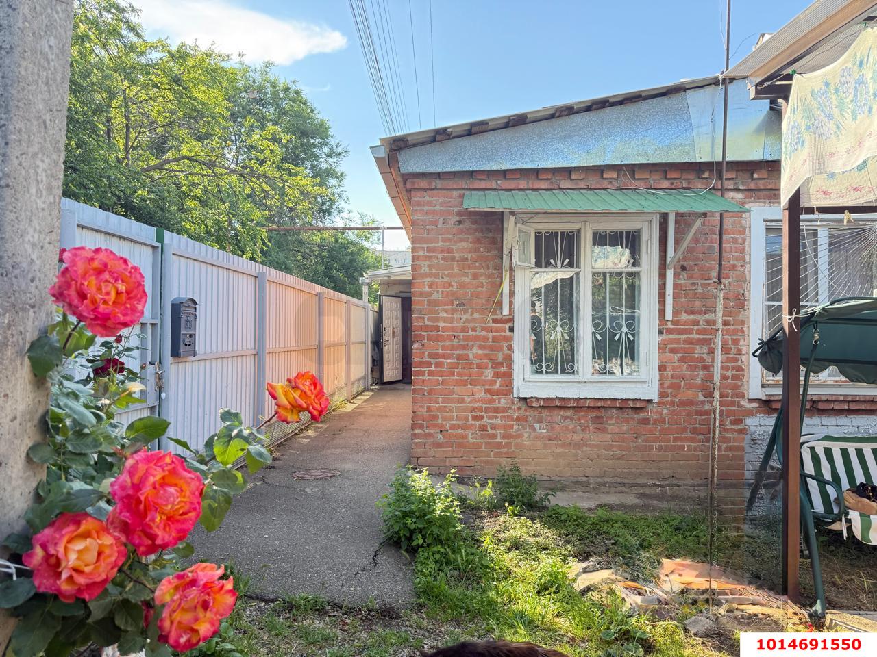 Фото №1: 2-комнатная квартира 30&nbsp;м², 1/1&nbsp;эт. - Краснодар, Центральный внутригородской округ, Черёмушки, мкр. Дубинка, пр-д 1-й  Стасова, 94