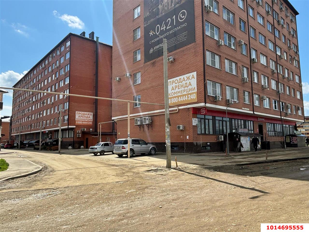 Фото №2: Торговое помещение 304&nbsp;м², 1/8&nbsp;эт. - Новая Адыгея, мкр. жилой комплекс Новый, ул. Бжегокайская, 21/1к2