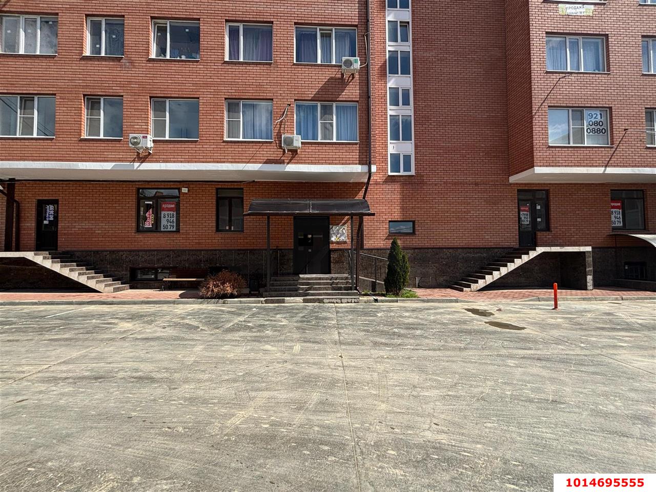 Фото №6: Торговое помещение 304&nbsp;м², 1/8&nbsp;эт. - Новая Адыгея, мкр. жилой комплекс Новый, ул. Бжегокайская, 21/1к2