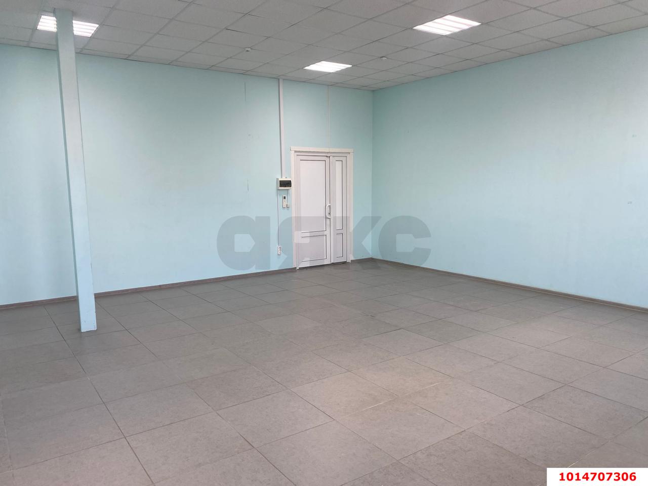 Фото №9: Торговое помещение 305&nbsp;м², 1/3&nbsp;эт. - Краснодар, Прикубанский внутригородской округ, Новый, мкр. Северный, ул. Большевистская, 286/1