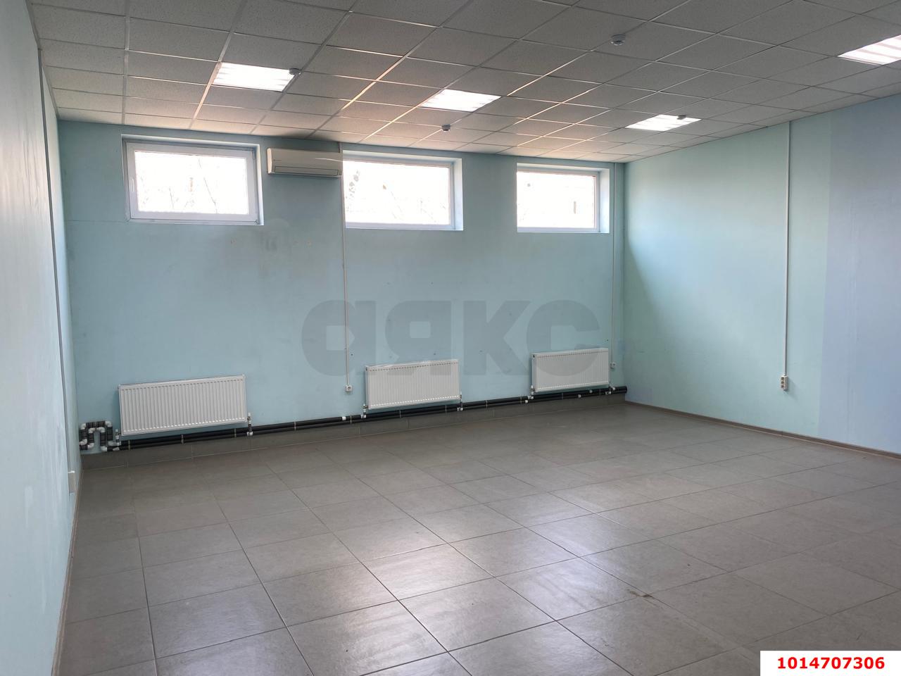 Фото №8: Торговое помещение 305&nbsp;м², 1/3&nbsp;эт. - Краснодар, Прикубанский внутригородской округ, Новый, мкр. Северный, ул. Большевистская, 286/1