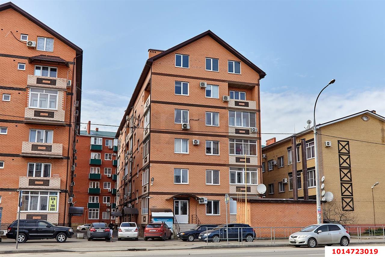 Фото №1: 3-комнатная квартира 120&nbsp;м², 6/6&nbsp;эт. - Краснодар, Прикубанский внутригородской округ, Калинино, мкр. Завод Радиоизмерительных Приборов, ул. Яснополянская, 15