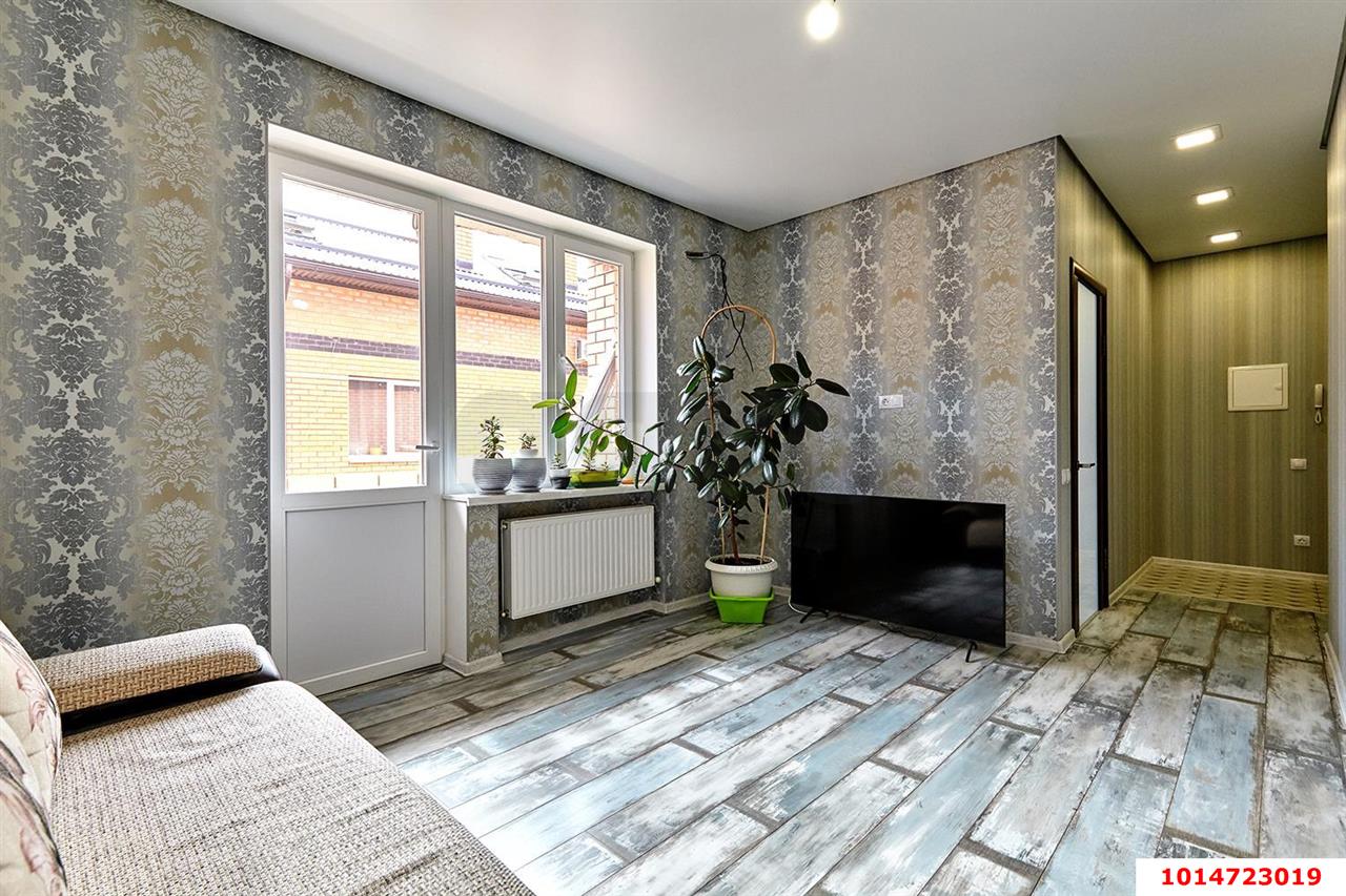 Фото №8: 3-комнатная квартира 120&nbsp;м², 6/6&nbsp;эт. - Краснодар, Прикубанский внутригородской округ, Калинино, мкр. Завод Радиоизмерительных Приборов, ул. Яснополянская, 15