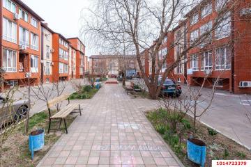 Фото №1: 1-комнатная квартира 39 м², 1/3 эт. - Краснодар, мкр. Завод Радиоизмерительных Приборов, пер. Гаражный, 12/3к1