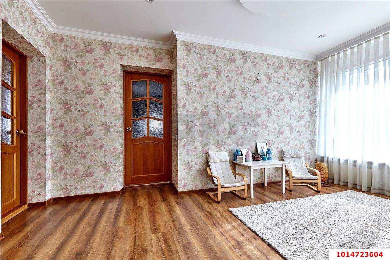 Фото №10: Дом 199&nbsp;м² + 8&nbsp;сот., 2&nbsp;эт. - Краснодар, Прикубанский внутригородской округ, Калинино, мкр. Завод Радиоизмерительных Приборов, ул. 21-го Партсъезда, 164