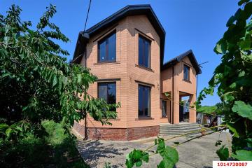 Фото №1: Дом 217&nbsp;м² + 14.5&nbsp;сот., 2&nbsp;эт. - Старокорсунская, мкр. Карасунский внутригородской округ, ул. Корсунская, 185/1