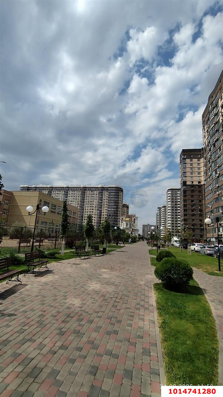 Фото №7: Торговое помещение 15&nbsp;м², 1/19&nbsp;эт. - Краснодар, Прикубанский внутригородской округ, Россинского, мкр. жилой комплекс Red777, ул. Адмирала Крузенштерна, 5