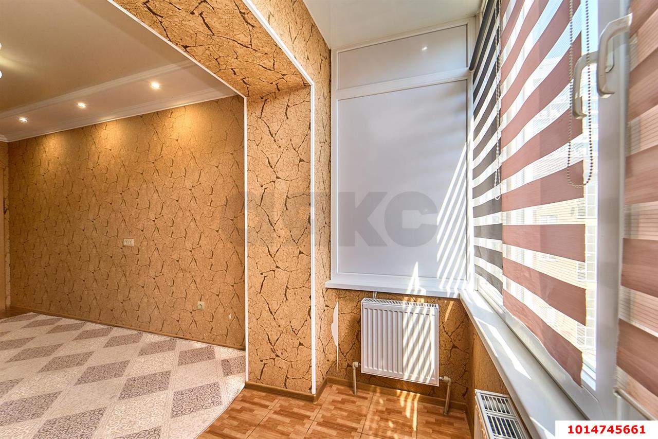 Фото №4: 2-комнатная квартира 70&nbsp;м², 5/5&nbsp;эт. - Краснодар, мкр. Прикубанский внутригородской округ, ул. Кирилла Россинского, 69