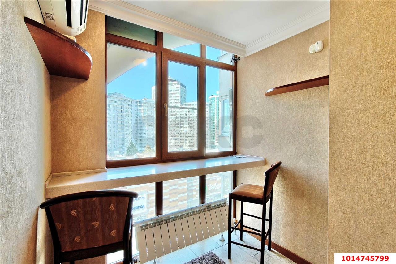 Фото №7: 2-комнатная квартира 75&nbsp;м², 9/17&nbsp;эт. - Краснодар, Западный внутригородской округ, мкр. Центральный, ул. Кубанская набережная, 64