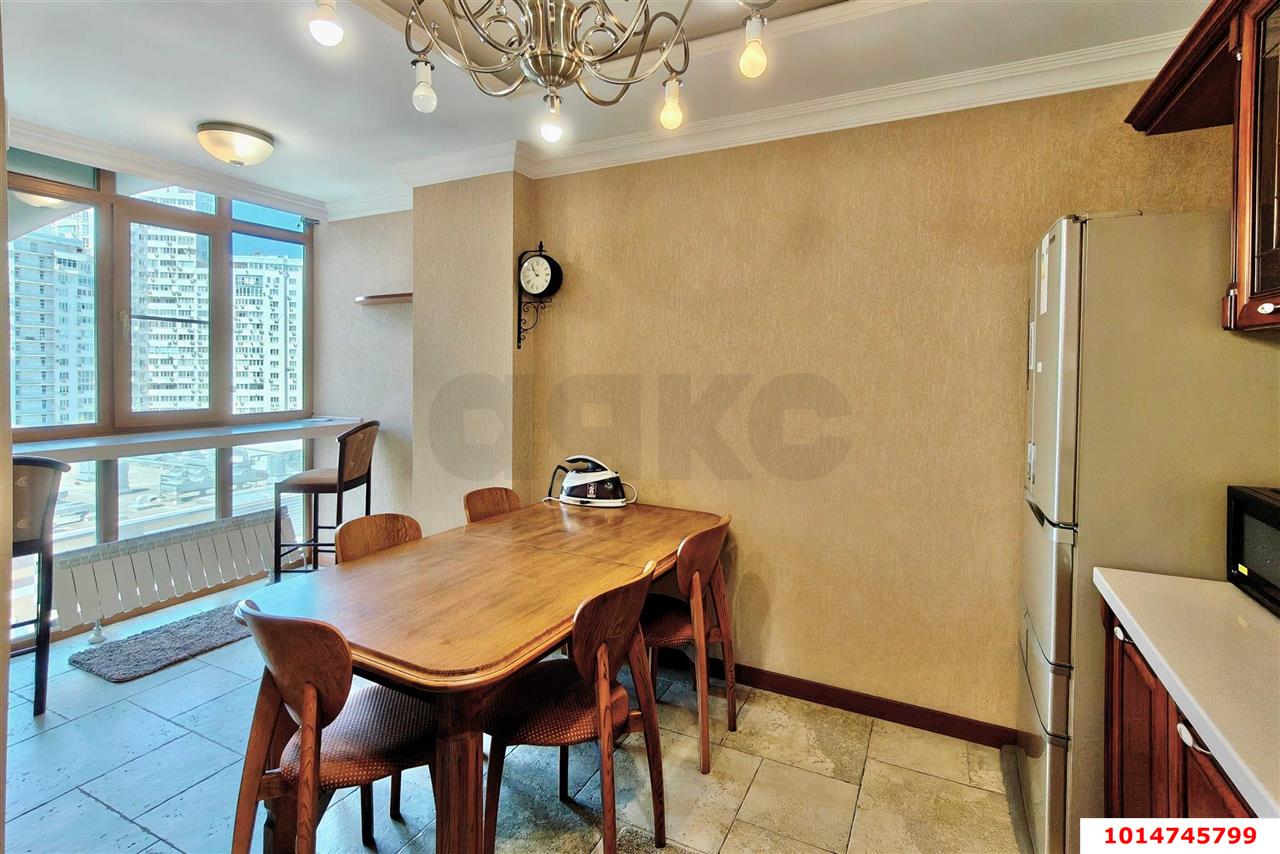 Фото №5: 2-комнатная квартира 75&nbsp;м², 9/17&nbsp;эт. - Краснодар, Западный внутригородской округ, мкр. Центральный, ул. Кубанская набережная, 64