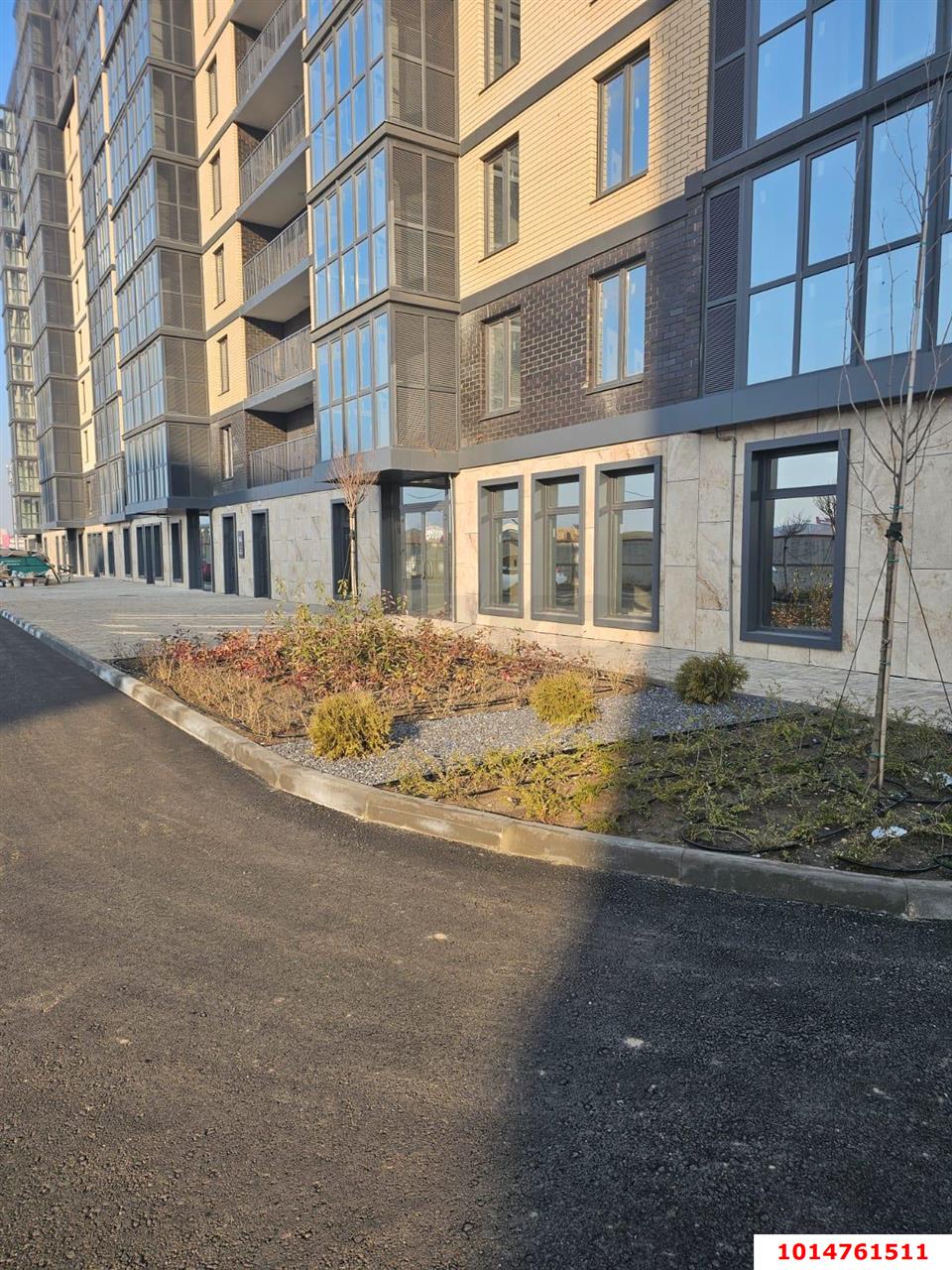 Фото №5: Торговое помещение 73&nbsp;м², 1/13&nbsp;эт. - Яблоновский, мкр. жилой комплекс Вектор, ул. Базовская, 21