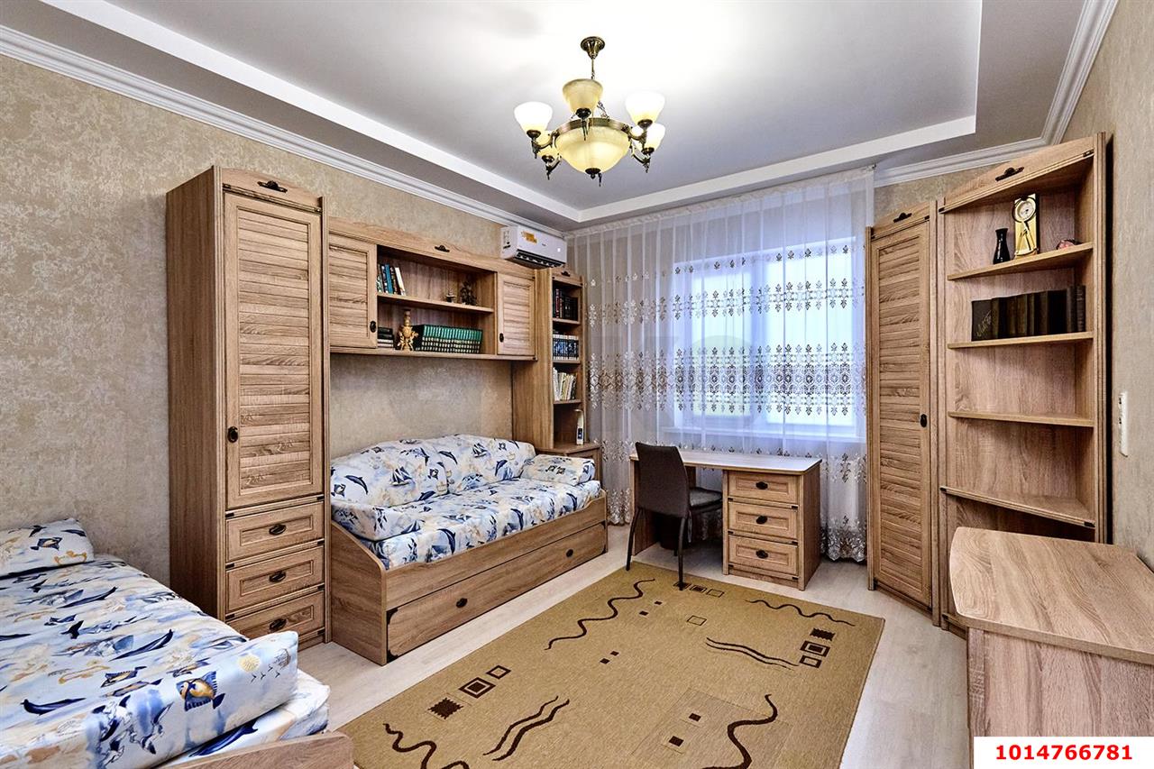 Фото №12: Дом 180&nbsp;м² + 6&nbsp;сот., 2&nbsp;эт. - Старокорсунская, мкр. Карасунский внутригородской округ, ул. Корсунская, 53