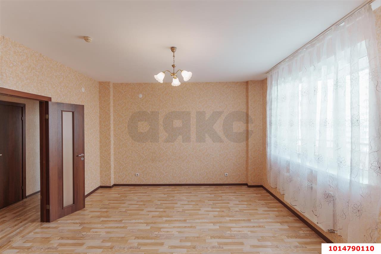 Фото №8: 2-комнатная квартира 84&nbsp;м², 8/17&nbsp;эт. - Краснодар, Прикубанский внутригородской округ, мкр. имени Маршала Жукова, ул. Александра Покрышкина, 4/7