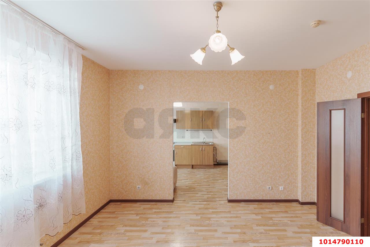 Фото №4: 2-комнатная квартира 84&nbsp;м², 8/17&nbsp;эт. - Краснодар, Прикубанский внутригородской округ, мкр. имени Маршала Жукова, ул. Александра Покрышкина, 4/7