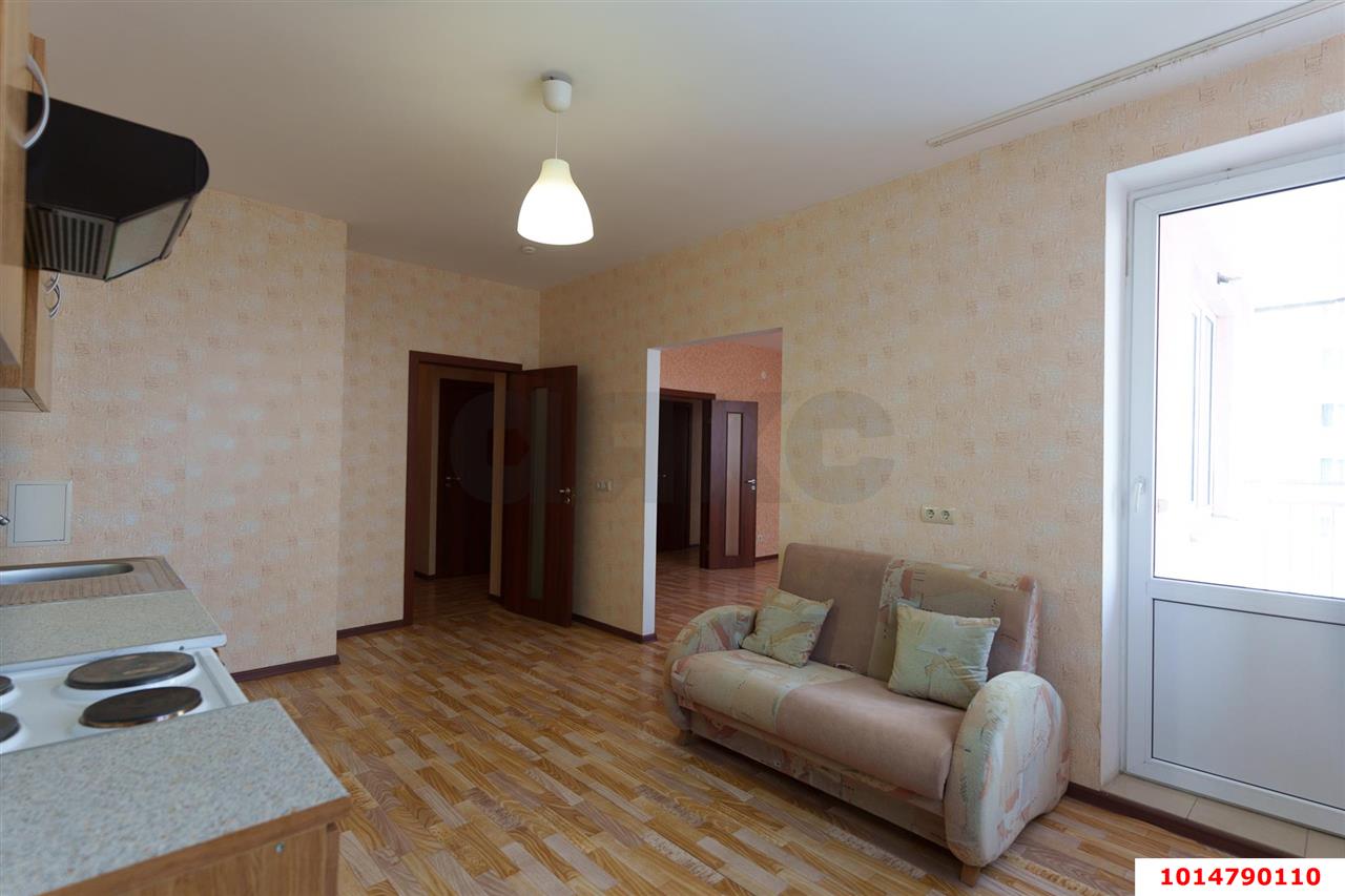 Фото №3: 2-комнатная квартира 84&nbsp;м², 8/17&nbsp;эт. - Краснодар, Прикубанский внутригородской округ, мкр. имени Маршала Жукова, ул. Александра Покрышкина, 4/7