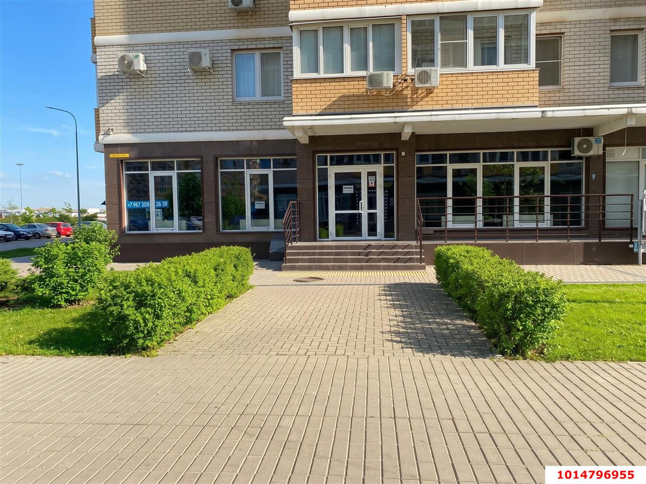 Фото №1: Торговое помещение 83&nbsp;м², 1/16&nbsp;эт. - Краснодар, Прикубанский внутригородской округ, Славянский, мкр. Светлоград, ул. Красных Партизан, 1/3к9