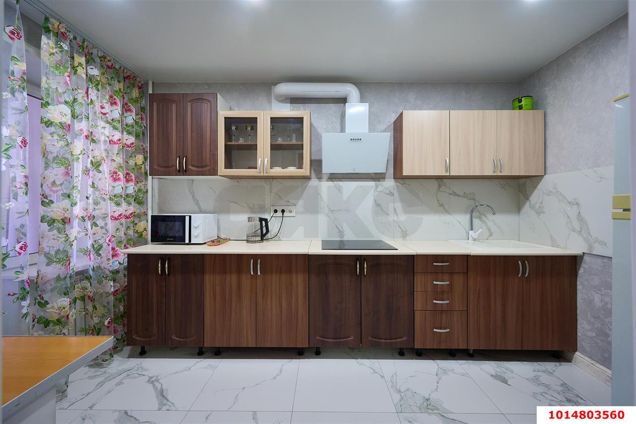 Фото №10: 5+-комнатная квартира 200&nbsp;м², 5/10&nbsp;эт. - Краснодар, Прикубанский внутригородской округ, мкр. Фестивальный, ул. имени Тургенева, 199/1