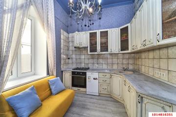 Фото №1: 2-комнатная квартира 52 м², 1/1 эт. - Краснодар, мкр. Центральный, ул. Кирова, 22
