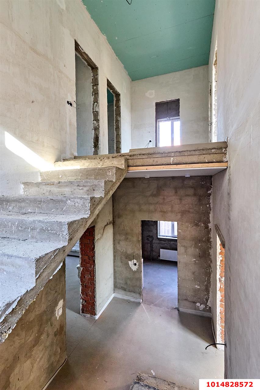 Фото №10: Дом 250&nbsp;м² + 5&nbsp;сот., 2&nbsp;эт. - Краснодар, мкр. Западный внутригородской округ, ул. Михаила Власова, 280