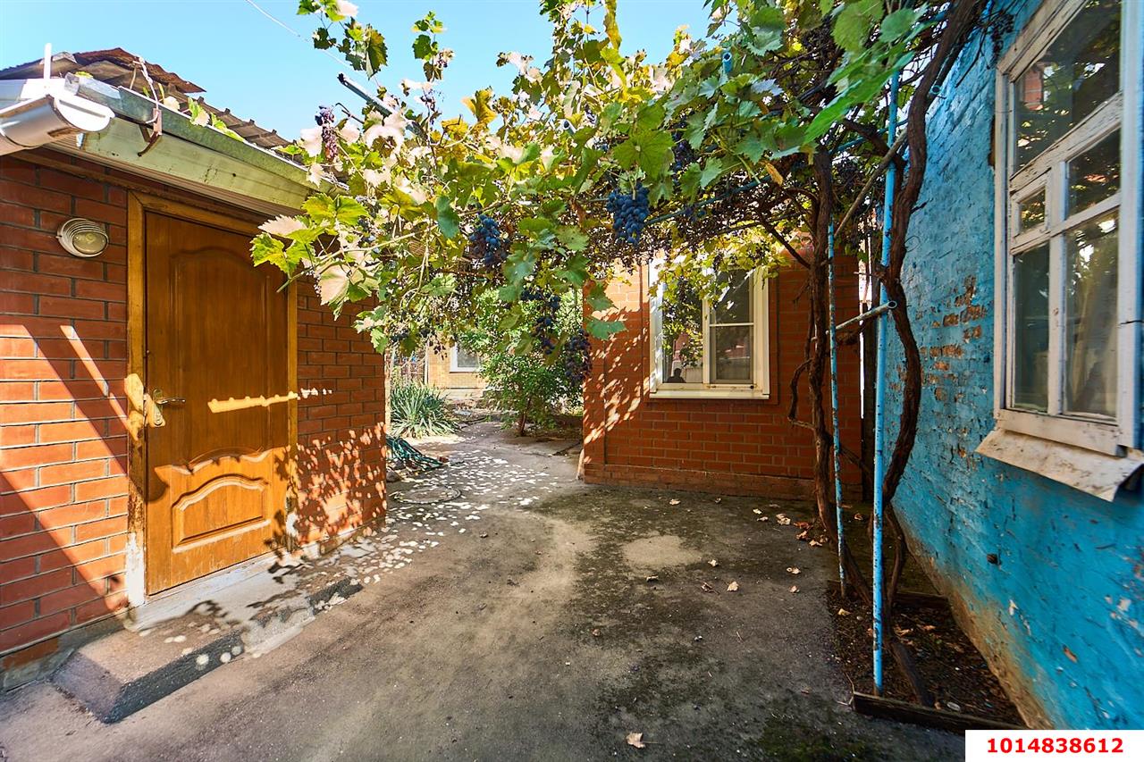Фото №5: Дом 120&nbsp;м² + 3.79&nbsp;сот., 2&nbsp;эт. - Краснодар, Центральный внутригородской округ, Покровка, мкр. Центральный, пер. Правды, 12