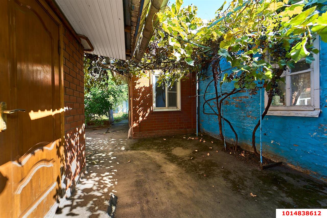 Фото №3: Дом 120&nbsp;м² + 3.79&nbsp;сот., 2&nbsp;эт. - Краснодар, Центральный внутригородской округ, Покровка, мкр. Центральный, пер. Правды, 12