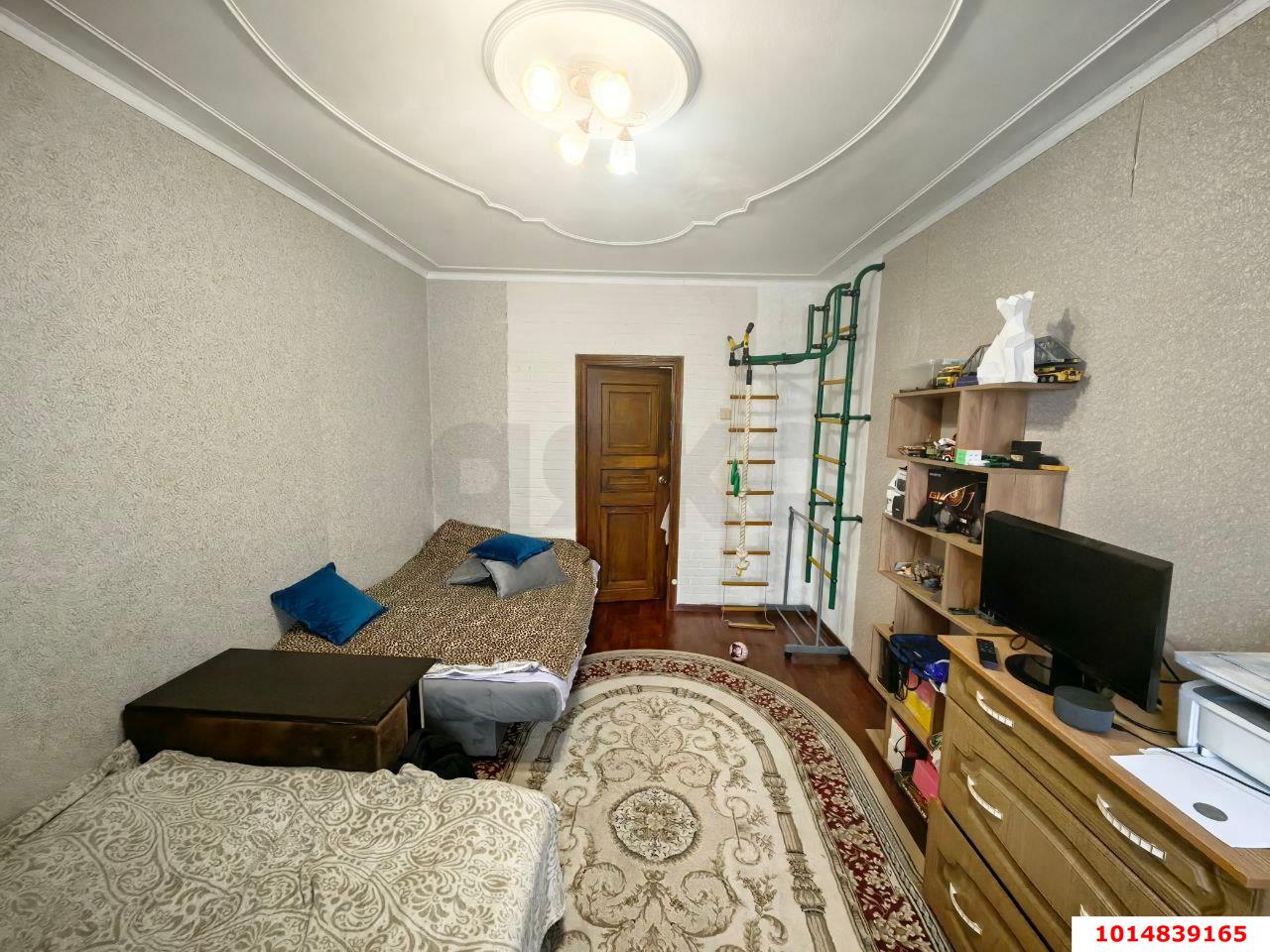Фото №6: 4-комнатная квартира 95&nbsp;м², 2/2&nbsp;эт. - Яблоновский, ул. Железнодорожная, 11